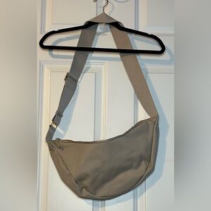 Elegant Gray Women's Belt Bag